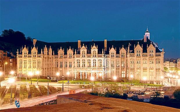 Apartment In Historical Center Льеж Экстерьер фото