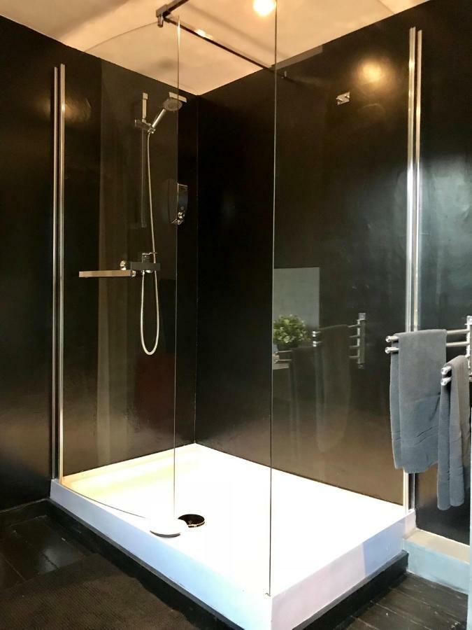 Apartment In Historical Center Льеж Экстерьер фото