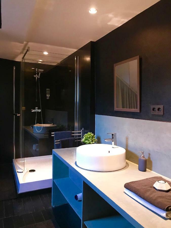 Apartment In Historical Center Льеж Экстерьер фото